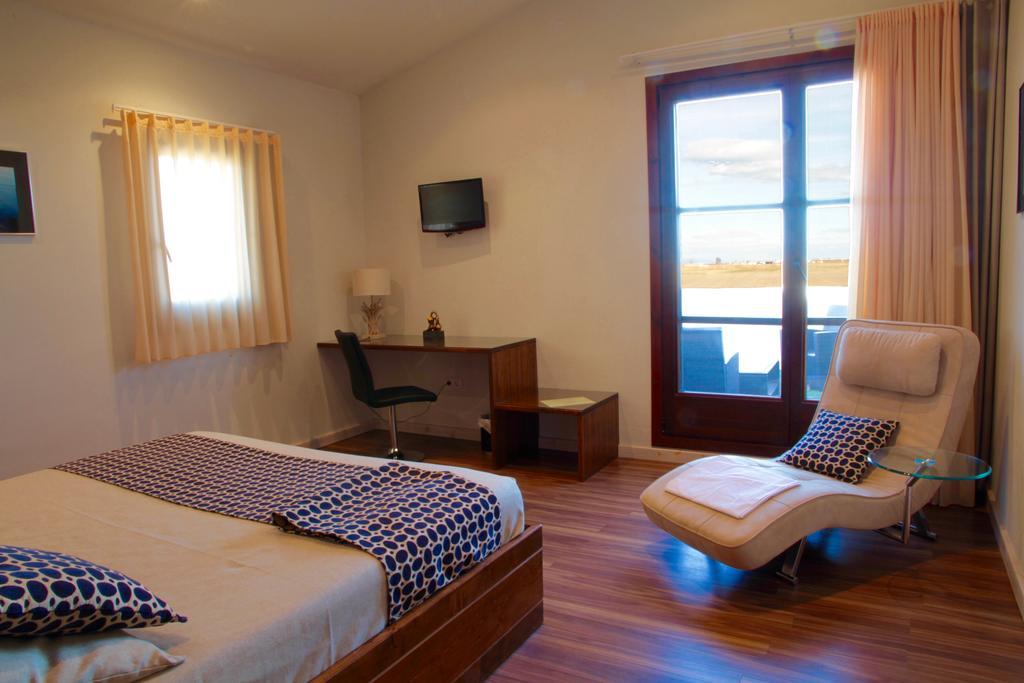 Hotel Mas Prades Deltebre Quarto foto